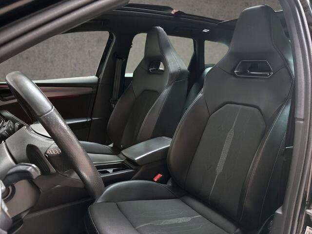 Cupra Leon 1.4 e-Hybrid VZ Performance 245Pk Automaat (PANORAMADAK, BLACK PACK, APPLE CARPLAY, CAMERA, STUUR/STOELVERWARMING, KUIPSTOELEN, GETINT GLAS, ADAPTIVE CRUISE, NIEUWSTAAT)