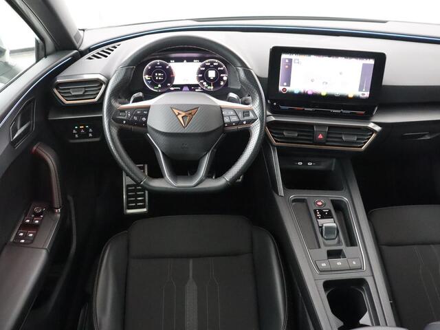 Cupra Leon 1.4 eHybrid VZ | SOH 90,7% | 245pk | Stoelverwarming | Adaptive cruise | Camera | Carplay | Navigatie | Sfeerverlichting | Full LED | Sportstoelen | Keyless | PHEV | Plug In