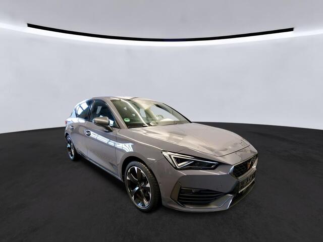 Cupra Leon 1.4 TSI eHybrid 204pk PHEV Adrenaline / Full Link / Camera / Adaptive Cruise / Wordt Verwacht
