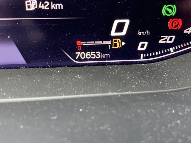Cupra Leon 1.4 e-Hybrid Performance / AUTOMAAT/ ACC/ DODEHOEK/ PARK.SENSOREN V+A/ CAMERA/ STUUR+STOELVERWARM./ KEYLESS/ DIGITAL DASH/ RIJ-MODI/ DAB/ NAVI/ CLIMA/ LED/ 18'' LMV