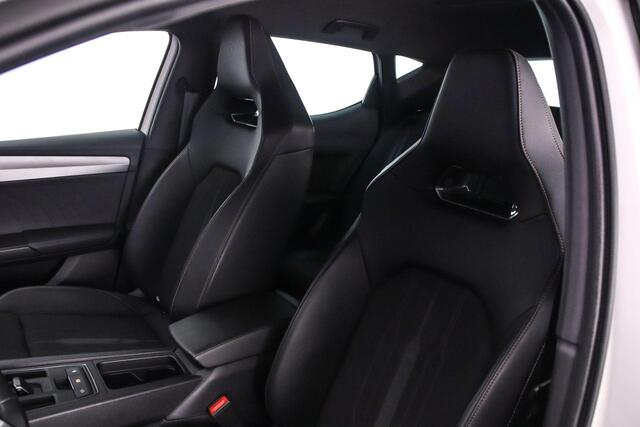 Cupra Leon Business 1.4 TSI eHybrid 204pk DSG Automaat Cruise control, Navigatie, Parkeersensor achter, LED koplampen, Stoelverwarming, App connect, Stuurwiel verwarmd