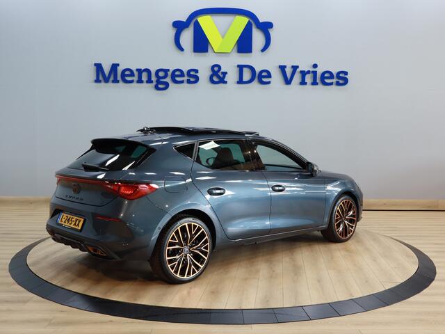 Cupra Leon 1.4 e-Hybrid VZ Copper Edition Airco ECC | Panorama | Memory | NAP | Stoel/Stuurwielverwarming | Sfeer | Apple Carplay