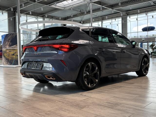 Cupra Leon 1.5 TSI e-Hybrid 204pk Business | Stoel- en stuurwiel verwarming | Adapt. Cruise | FACELIFT | 1/2 leer | Fabrieksgarantie t/m 04-2029 |