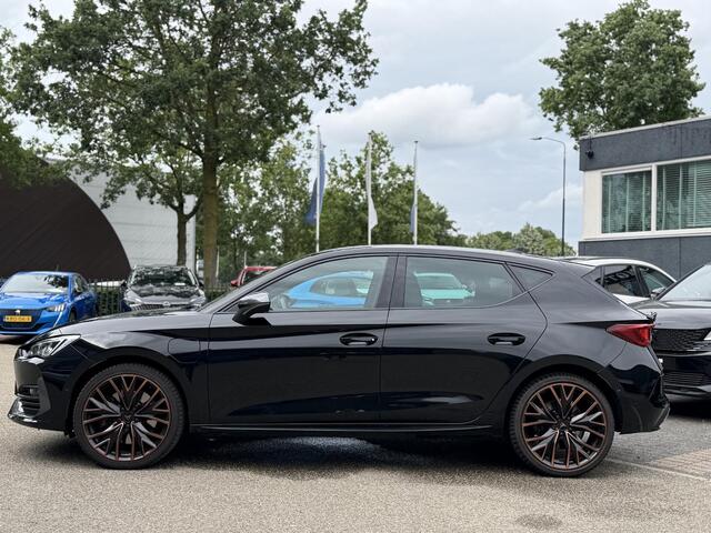Cupra Leon 1.4 e-Hybrid VZ 245PK PLUG-IN HYBRIDE | 19 INCH | SPORT-KUIPSTOELEN | WINTERPAKKET | KEYLESS | FULL LED MATRIX | RIJASSISTENT-PAKKET XL | RIJKLAAR | 12 MND BOVAG GARANTIE