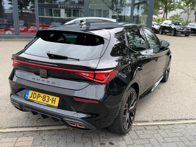 Cupra Leon 1.4 e-Hybrid VZ 245PK PLUG-IN HYBRIDE | 19 INCH | SPORT-KUIPSTOELEN | WINTERPAKKET | KEYLESS | FULL LED MATRIX | RIJASSISTENT-PAKKET XL | RIJKLAAR | 12 MND BOVAG GARANTIE