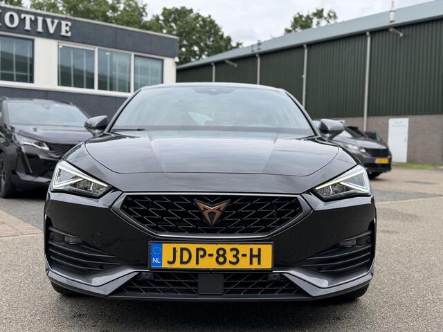 Cupra Leon 1.4 e-Hybrid VZ 245PK PLUG-IN HYBRIDE | 19 INCH | SPORT-KUIPSTOELEN | WINTERPAKKET | KEYLESS | FULL LED MATRIX | RIJASSISTENT-PAKKET XL | RIJKLAAR | 12 MND BOVAG GARANTIE