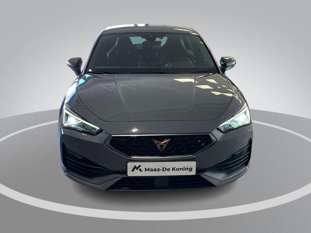 Cupra Leon 1.4e-Hybrid 180kW/245PK VZ · Navigatie · Leder/Stof · Stoel- & stuurverwarming