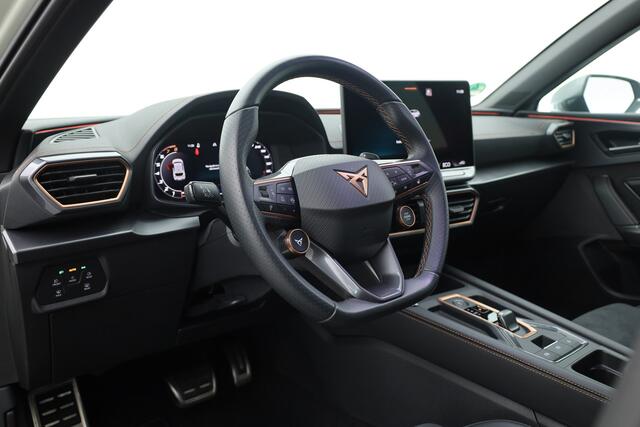 Cupra Leon 1.5 TSI 272 PK e-Hybrid VZ Performance " Taiga Grey " | Adapt. Cruise | CarPlay | Keyless | Stoel-Stuurverw. | Navi | Memory | Camera | Sennheiser |