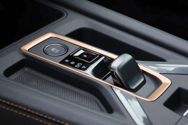 Cupra Leon 1.5 TSI 272 PK e-Hybrid VZ Performance " Taiga Grey " | Adapt. Cruise | CarPlay | Keyless | Stoel-Stuurverw. | Navi | Memory | Camera | Sennheiser |