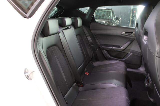 Cupra Leon 1.4 e-Hybrid VZ Business / Stoel + Stuurverwarming / Keyless / Adaptive cruise control /