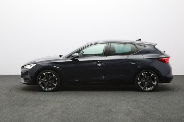 Cupra Leon 1.4 e-Hybrid 204 PK Business PHEV, Stoelverwarming, Groot-Navigatie, Achteruitrijcamera
