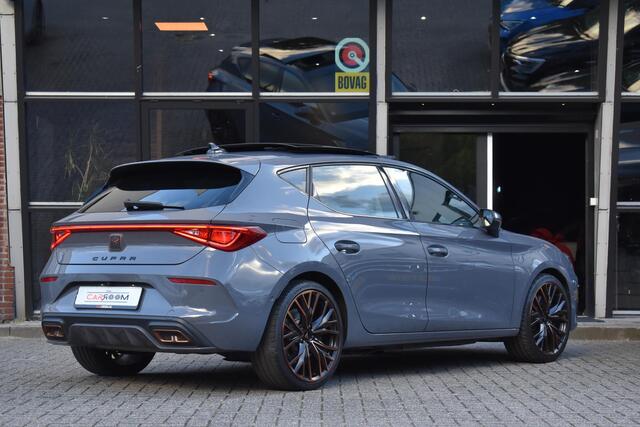 Cupra Leon 1.4 e-Hybrid VZ Copper Edition 245PK Pano Memory Camera Lane Acc