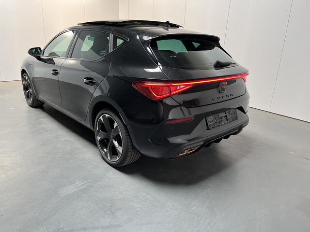 Cupra Leon 1.4 e-Hybrid Performance / AUTOMAAT/ PANO/ ACC/ PARK.SENSOREN V+A/ CAMERA/ STUURVERWARMING/ KEYLESS/ DIGITAL DASH/ RIJ-MODI/ NAVI/ DAB/ LED