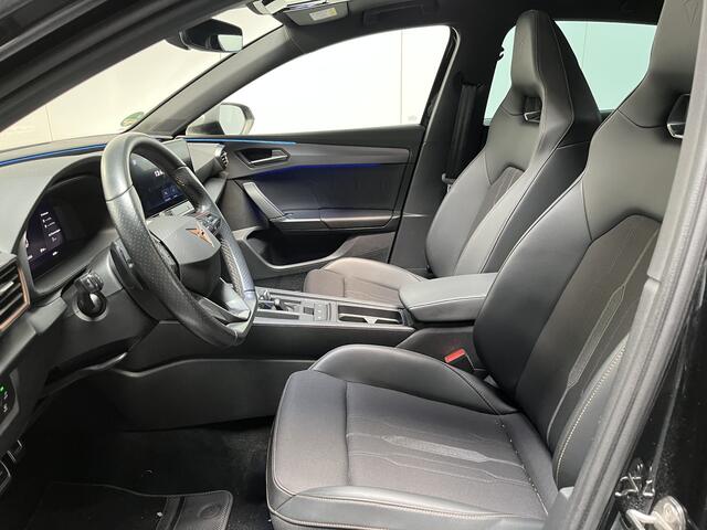 Cupra Leon 1.4 e-Hybrid Performance / AUTOMAAT/ PANO/ ACC/ PARK.SENSOREN V+A/ CAMERA/ STUURVERWARMING/ KEYLESS/ DIGITAL DASH/ RIJ-MODI/ NAVI/ DAB/ LED