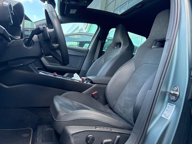 Cupra Leon 1.5 TSI e-Hybrid 272PK VZ Performance / Fabrieksgarantie tm 25-3-29 / Panoramadak / Supersport Stuur / Memory Seat / Matrix LED / Sennheiser / Achteruitrijcamera