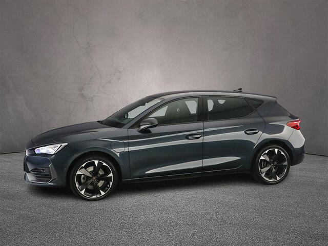 Cupra Leon Business 1.4 TSI eHybrid 204pk DSG Automaat Adaptive cruise control, Achteruitrijcamera, Navigatie, Stoelverwarming, LED koplampen, Stuurwiel verwarmd