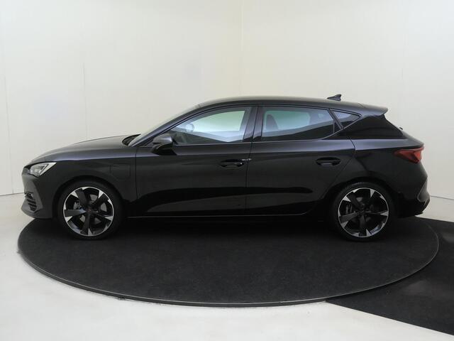 Cupra Leon 1.4 e-Hybrid Business | Achteruitrijcamera | Adaptieve demping | Keyless | Adaptieve cruise control | Lane assist | Stuurwielverwarming | 3-zone airco | Sfeerverlichting |
