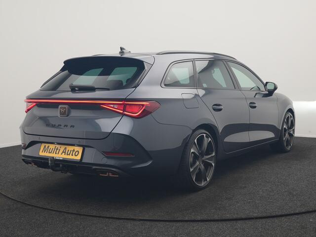 Cupra Leon 1.4 e-Hybrid PHEV 245pk Dealer O.H | Trekhaak | Adaptive Cruise | Sportstoelen & Stuur Verwarmd | Apple Carplay | Sfeerverlichting | Keyless | Virtual | Navigatie | DAB | 19"L.M |
