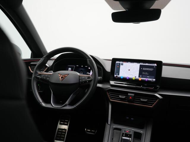 Cupra Leon 1.4 e-Hybrid PHEV 245pk Dealer O.H | Trekhaak | Adaptive Cruise | Sportstoelen & Stuur Verwarmd | Apple Carplay | Sfeerverlichting | Keyless | Virtual | Navigatie | DAB | 19"L.M |