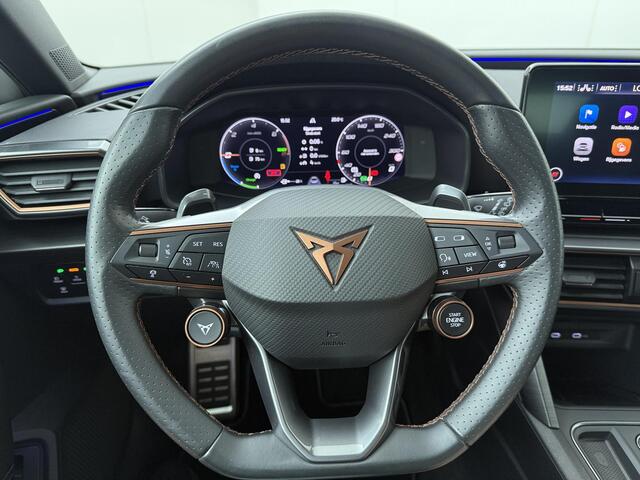 Cupra Leon 1.4 e-Hybrid VZ Business | 245 PK | SoH 86% | Adaptive Cruise Control | Achteruitrijcamera | Climate control | Dodehoek detectie | Keyless Entry | LED verlichting | Navigatiesysteem | Draadloze telefoonlader | Sfeerverlichting | Stuur- & Stoelverwarming | Parkeersensoren | Apple Carplay / Android Auto |