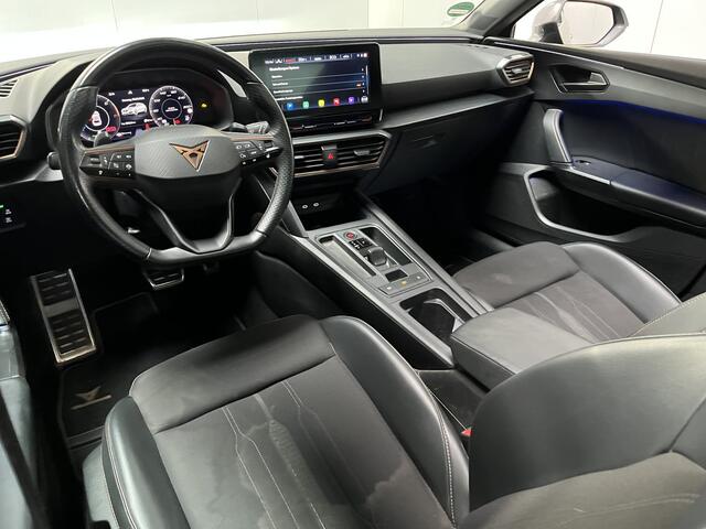 Cupra Leon 1.4 e-Hybrid VZ Performance / 245 PK/ AUTOMAAT/ PANO/ KEYLESS/ STOELVERWARMING/ NAVI/ FULL LINK/ PARK. SENSOREN + CAMERA/ DIVERSE HULPSYSTEMEN