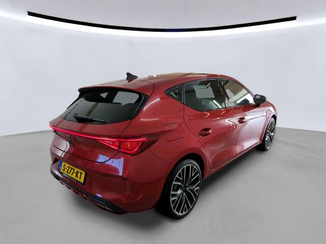 Cupra Leon 1.4 e-Hybrid VZ Performance DSG Automaat Panoramadak / Camera / Stoelverwarming / clima / Parkeersensoren / LED trans