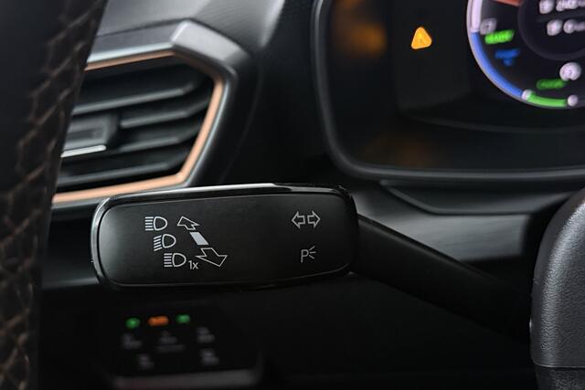 Cupra Leon 1.4 e-Hybrid VZ Adrenaline (PANORAMADAK, STOEL/STUUR VERWARMING, CRUISE CONTROL ADAPTIEF)