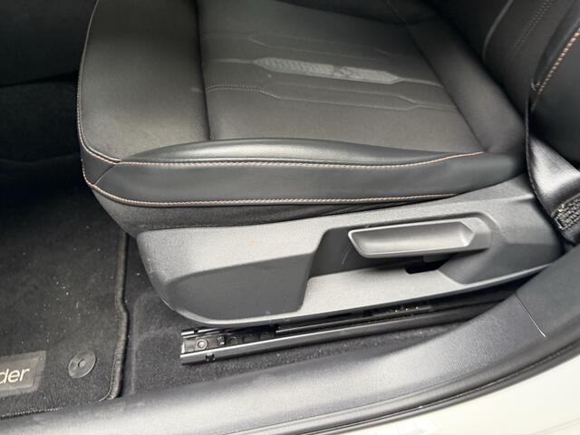 Cupra Leon 1.4 e-Hybrid VZ Performance / AUTOMAAT/ 245 PK/ PARK.SENSOR.V+A/ CAMERA/ ACC/ STUUR+STOELVERWARM./ KEYLESS/ RIJ-MODI/ DIGITAL DASH/ NAVI/ CLIMA/ LED