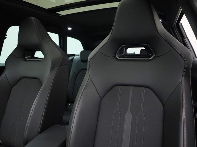 Cupra Leon Sportstourer 1.4 e-Hybrid 150kW/204PK DSG · Navigatie · Panoramadak · Stoelverwarming