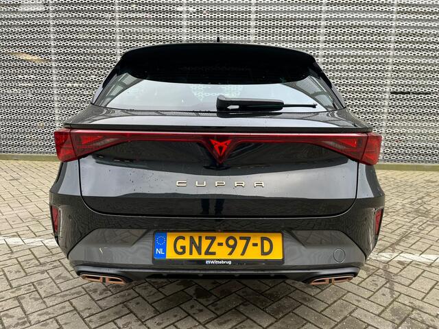 Cupra Leon Sportstourer 1.5 TSI e-Hybrid VZ Performance 272PK / Pano / Memory seats L+R/ Parkeersensoren V+A / Camera / Senheiser / Stoel en stuurverwarming /