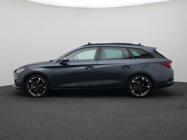 Cupra Leon Sportstourer 1.4 e-Hybrid Business 204PK DSG Adaptieve Cruise Controle, Achteruitrijcamera, Side Assist, Stoel-Stuurverwarming, Pano-Schuifdak, 18" LM Velgen