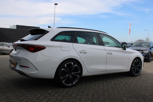 Cupra Leon Sportstourer 1.4 e-Hybrid 245pk Adrenaline ACC CARPLAY WINTERPAKKET NAVI 19''
