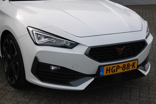 Cupra Leon Sportstourer 1.4 e-Hybrid 245pk Adrenaline ACC CARPLAY WINTERPAKKET NAVI 19''