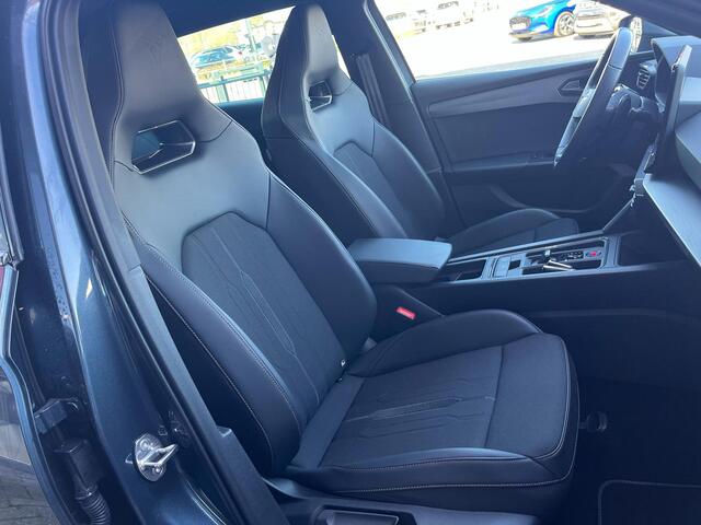 Cupra Leon Sportstourer 1.4 e-Hybrid VZ Performance / Stuurverwarming / 18'' LMV / Keyless /