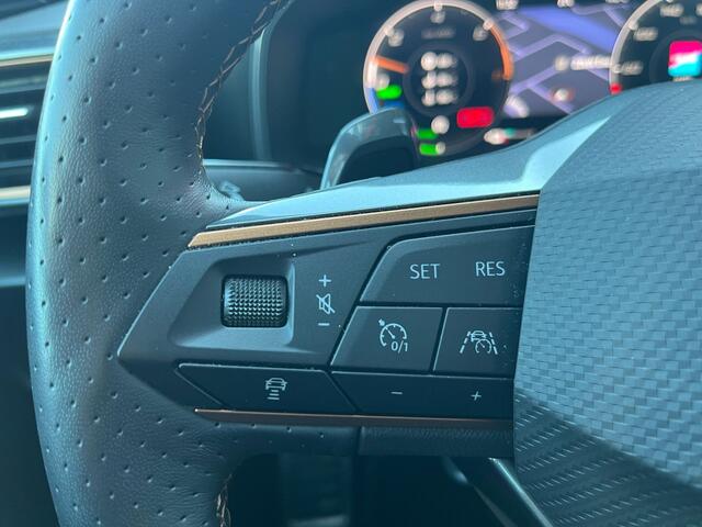 Cupra Leon Sportstourer 1.4 e-Hybrid VZ Performance / Stuurverwarming / 18'' LMV / Keyless /