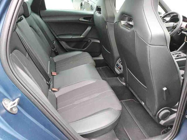 Cupra Leon Sportstourer 1.4 TSI eHybrid 245pk PHEV VZ / Panoramadak / Matte Petrol / Adaptive Cruise / Wordt Verwacht