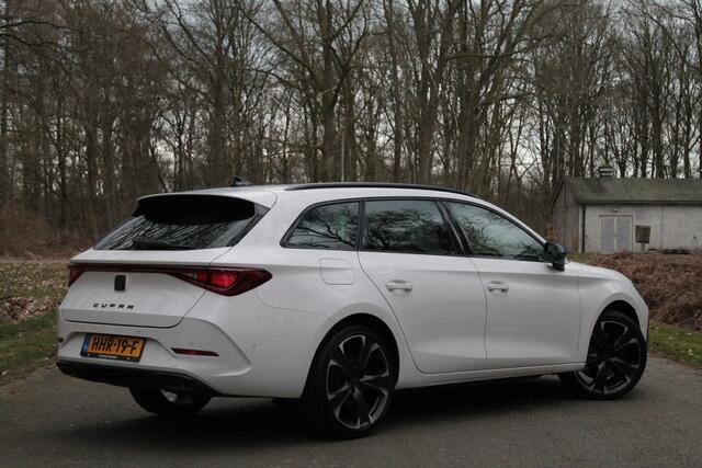 Cupra Leon Sportstourer 1.4 e-Hybrid 245 VZ Performance | Trekhaak | Camera