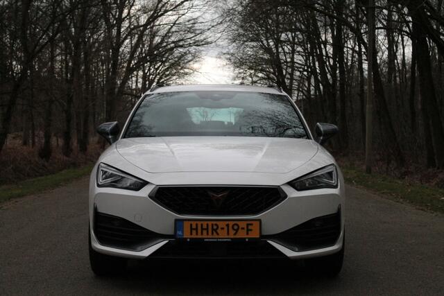 Cupra Leon Sportstourer 1.4 e-Hybrid 245 VZ Performance | Trekhaak | Camera