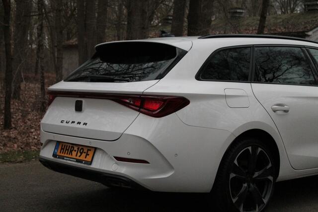 Cupra Leon Sportstourer 1.4 e-Hybrid 245 VZ Performance | Trekhaak | Camera