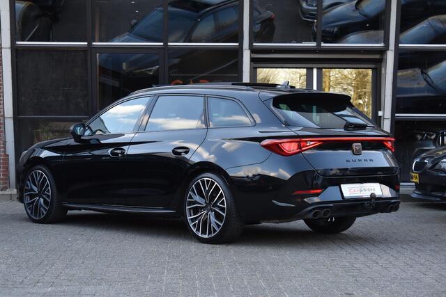 Cupra Leon Sportstourer 2.0 TSI 4DRIVE Pano 310Pk BBD Lane ACC
