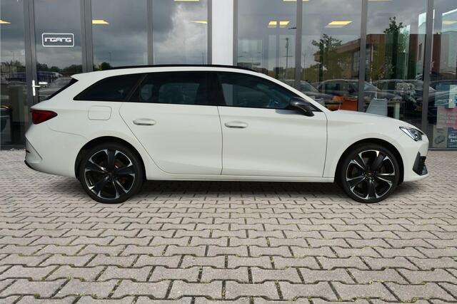 Cupra Leon Sportstourer 1.4 E-Hybrid VZ | Dealer Onderhouden | 19 Inch | Virtual Cockpit |