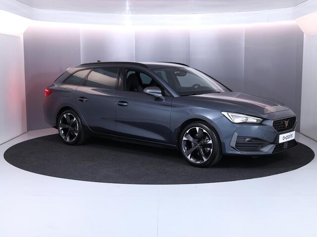 Cupra Leon Sportstourer 1.4 e-Hybrid Business 204 pk Automaat (DSG) | Navigatie | Parkeersensoren achter | Adaptieve cruise control | Stoelverwarming | Elektr. bestuurdersstoel |