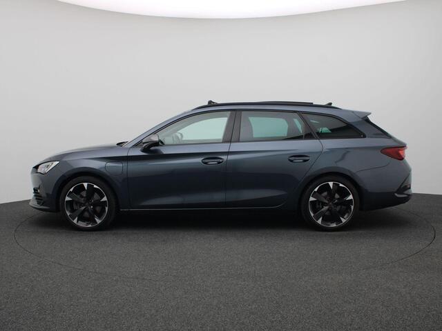 Cupra Leon Sportstourer 1.4 e-Hybrid Business 204PK DSG full led, adaptive cruise met travel assist, stuur-stoelverwarming, schuif-kanteldak, achteruitrijcamera, keyless, alarm, 18" lichtmetaal