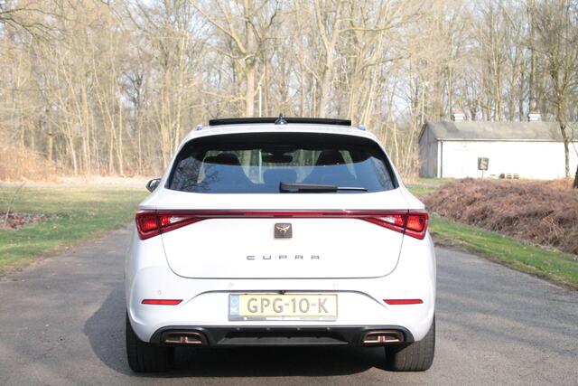 Cupra Leon Sportstourer 1.4 e-Hybrid VZ Copper Edition | Pano | Camera