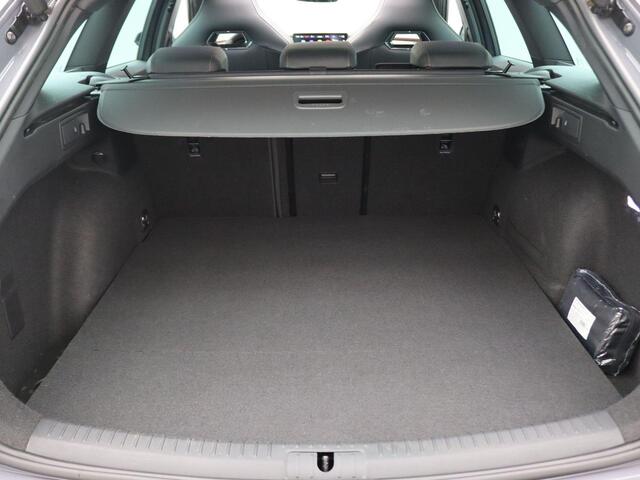 Cupra Leon Sportstourer 1.4 e-Hybrid VZ Performance 245PK DSG panoramadak, full led, adaptive cruise met travel assist, achteruitrijcamera, stuur-stoelverwarming, elek. bedienbare achterklep