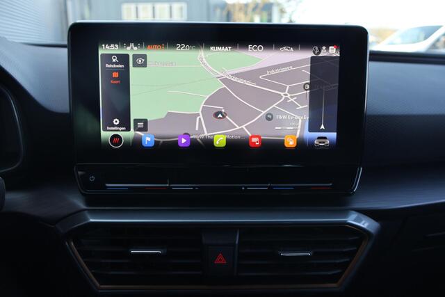 Cupra Leon Sportstourer 1.4 e-Hybrid VZ Adrenaline Camera | Stoel Verwarming | Navi | Carplay | Ad.Cruise | Carbon | Volledig Onderh. | 1 Laadkabel