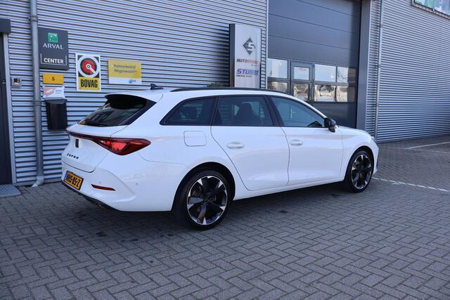 Cupra Leon Sportstourer 1.4 e-Hybrid VZ Adrenaline Camera | Stoel Verwarming | Navi | Carplay | Ad.Cruise | Carbon | Volledig Onderh. | 1 Laadkabel