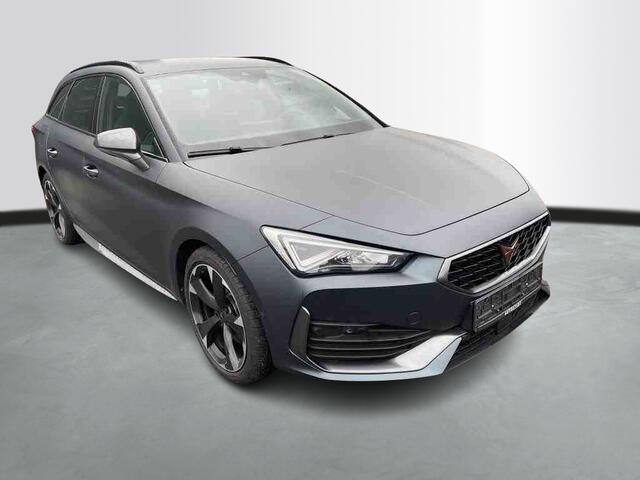 Cupra Leon Sportstourer 1.4 TSI eHybrid 204pk PHEV Adrenaline / Matte Grey / Full Link / Navigatie / Wordt Verwacht