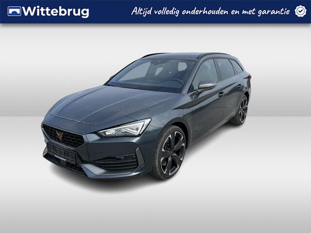 Cupra Leon Sportstourer 1.4 e-Hybrid VZ Performance / AUTOMAAT/ 245PK/ 19" LMV/ KEYLESS/ CLIMA/ NAVI/ DAB/ RIJ-MODI/ BLUETOOTH/ FULL LINK/ PARK. SENSOREN + CAMERA/ STUUR-STOEL VERWARM./ MATRIX