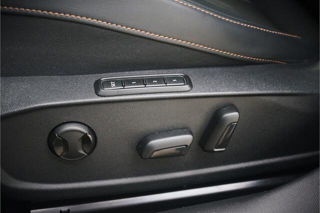 Cupra Leon Sportstourer 1.4 e-Hybrid VZ Copper Edition | Mat Grijs | Panoramadak | Memory Seat | Kuipstoelen | Camera | Keyless | Stoelverwarming | Stuurverwarming | Sportstuur | Adaptive Cruise Control | Ambiance Verlichting | Virtual | Uniek |